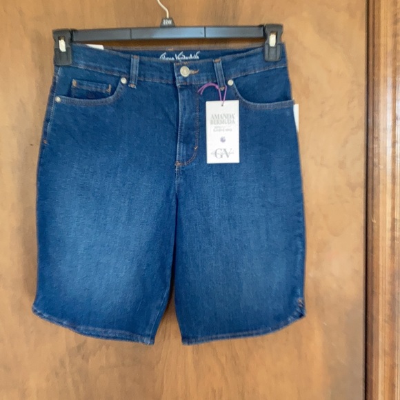 Gloria Vanderbilt Amanda Bermuda jean short classic rise hug me stretch 12P - Picture 9 of 17